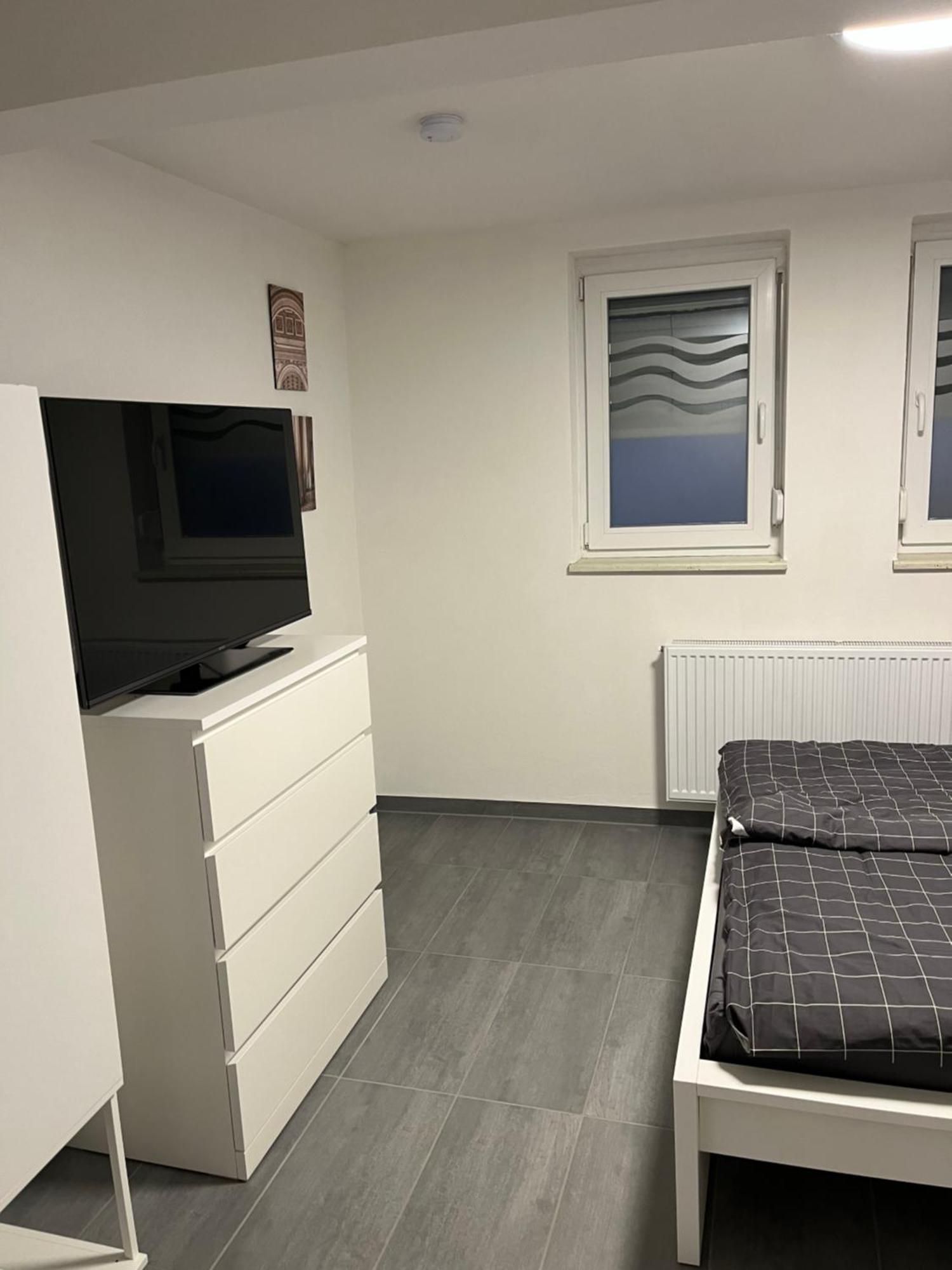 Home-For-You-Ferienwohnung Monteurwohnung Buchen  Εξωτερικό φωτογραφία